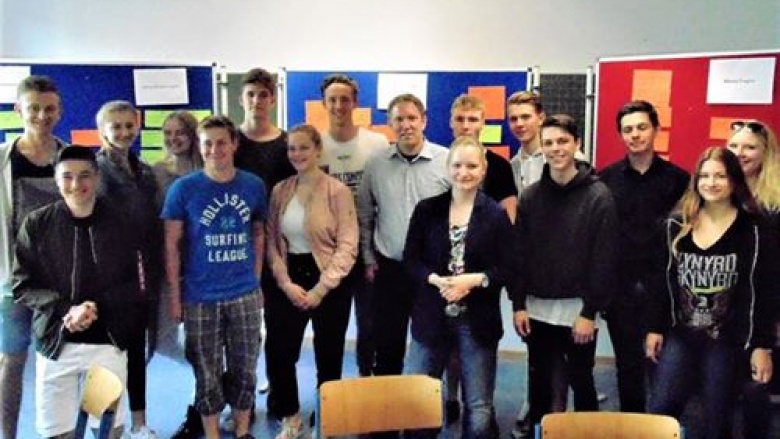 Diskussion über Europa mit den Schülern der Gesamtschule Hardt