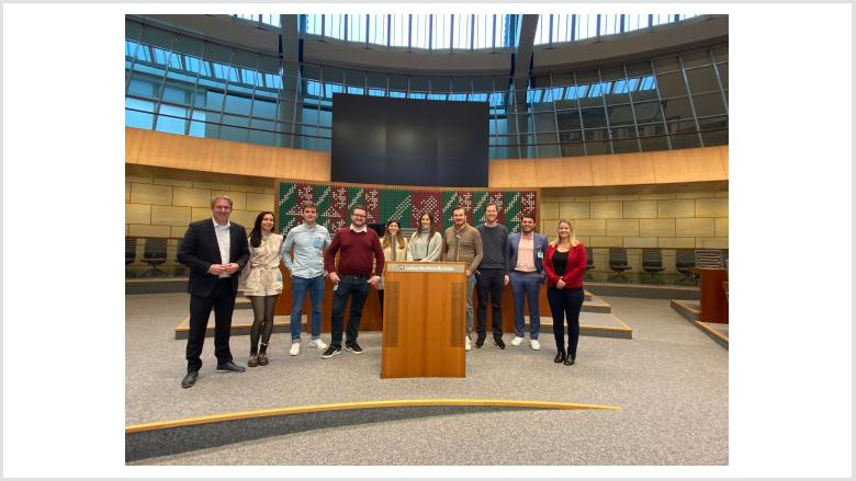 Rotaract im Landtag Rotaract im Landtag