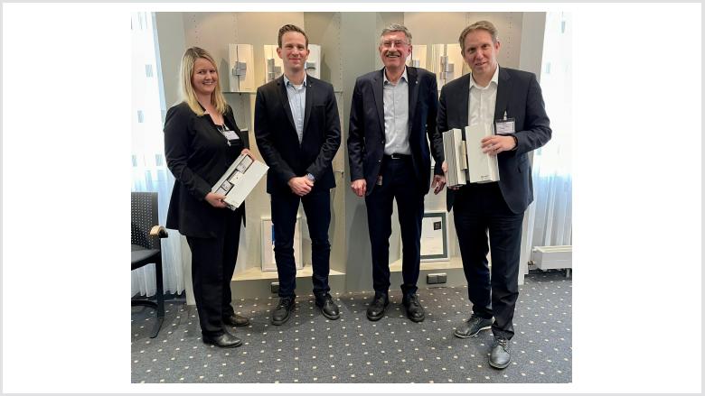 Firmenbesuch Dr. Hahn Firmenbesuch Dr. Hahn