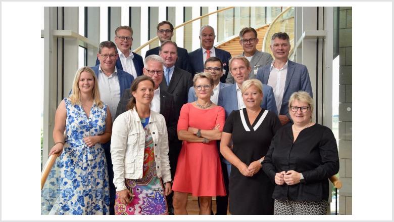 IHK Mittlerer Niederrhein im Landtag IHK Mittlerer Niederrhein im Landtag