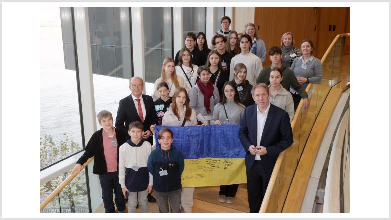 Ukrainische Schüler im Landtag NRW 