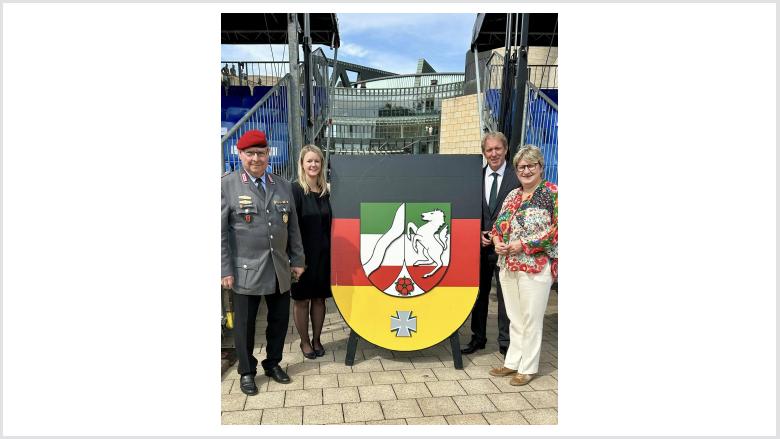 Gelöbnis vor dem Landtag 