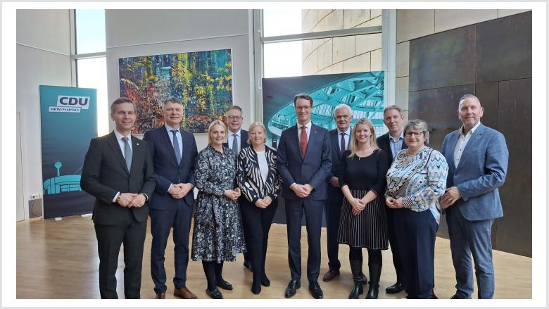 Niederrhein Gruppe mit Ministerpräsident Wüst