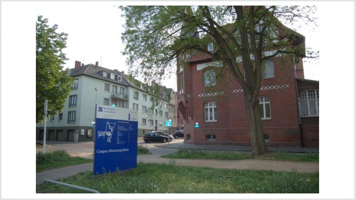 Gleich Bezahlung für Professorinnen
